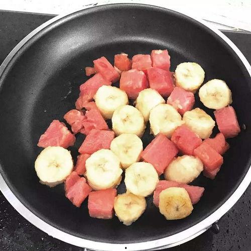 暗黑爆料在线吃 吃瓜网官网,揭秘“吃吃瓜网”官网背后的秘密与热点事件